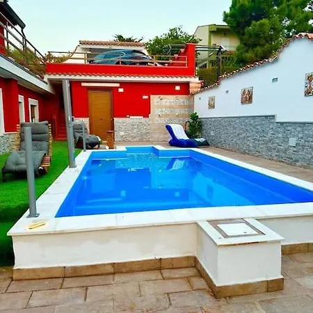 Con Piscina Riscaldata * Trabia