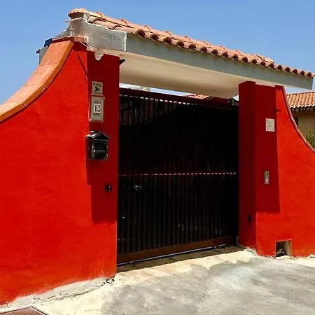 Con Piscina Riscaldata Villa